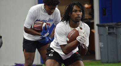 smu-makes-quick-move-for-in-state-rb-edward-kelly-jr