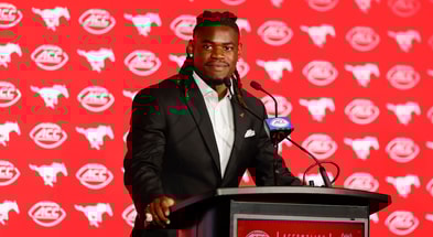 as-nfl-dream-nears-isaiah-nwokobia-enters-2025-as-an-example-for-doing-nil-right-staying-home-at-smu