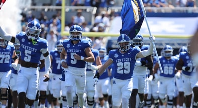 The Kentucky football team arrives at Kroger Field, via Dr. Michael Huang, KSR