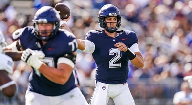 UConn quarterback Joe Fagnano