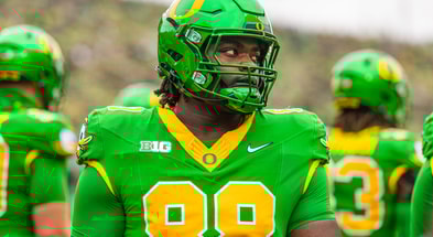 Oregon Ducks defensive lineman Xadavien Sims (88)