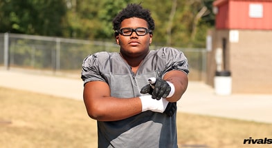 peach-state-ol-shavezz-dixon-commits-to-ole-miss