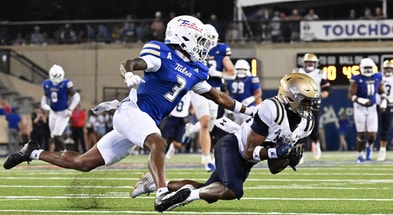 11293Football vs Tulsa