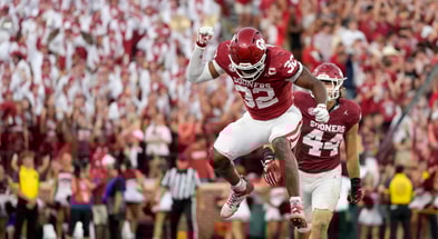 Oklahoma pass-rusher R Mason Thomas celebrates a safety in a win over Auburn, via BRYAN TERRY:THE OKLAHOMAN : USA TODAY NETWORK via Imagn Images