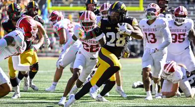 Kamari Moulton(3)
