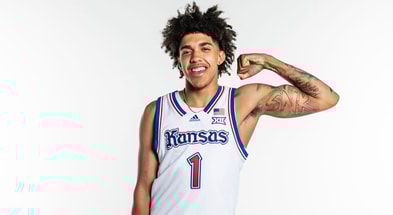 Tay Kinney commits to Kansas