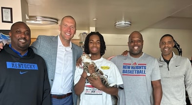 Deron Rippey Jr. with the Kentucky staff (Photo provided by Deron Rippey Sr.)