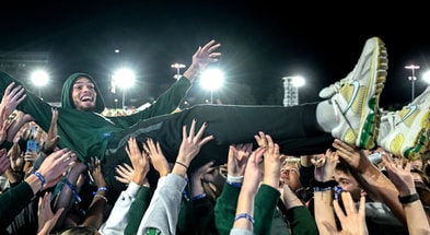 McCulloch crowd surfing