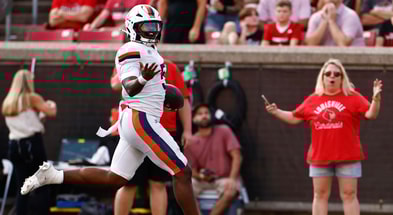 UVa LB Kam Robinson