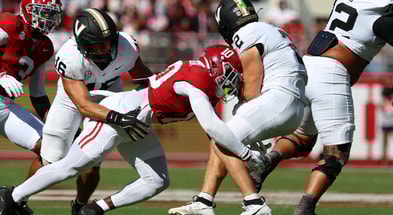 Alabama LB Justin Jefferson