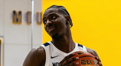 West Virginia forward Brenen Lorient