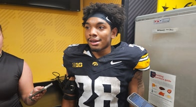 Kamari Moulton(4)