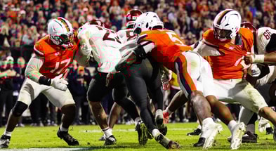 UVa LB Kam Robinson