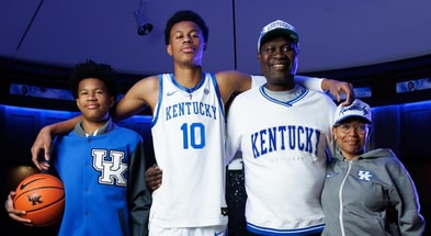Baba Oladotun on his Kentucky Visit (Photo: UK Athletics)