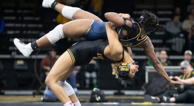 Kennedy Blades suplex
