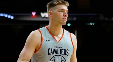 UVa forward Johann Grunloh