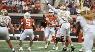 ut_vs_vanderbilt-0710_manning