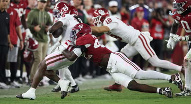 Alabama LB Yhonzae Pierre
