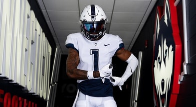 UConn Football DB Kolubah Pewee Jr.