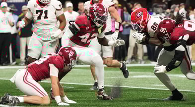 Alabama LB Yhonzae Pierre