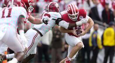 Alabama LB Yhonzae Pierre