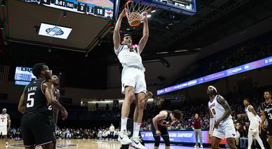 smu-fails-to-capitalize-on-momentum-falls-at-clemson-74-70