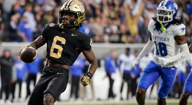Vanderbilt wide receiver Tre Richardson (6) scores his third touchdown against Kentucky during the second quarter at FirstBank Stadium in Nashville, Tenn., Saturday, Nov. 22, 2025.