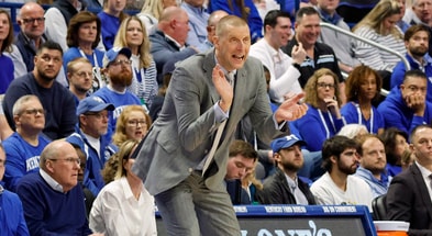 1 - Pope claps _MG_0870