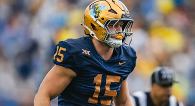 West Virginia linebacker Ben Cutter