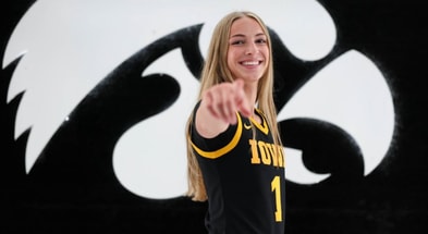 The Hawkeyes gained a commitment from '27 guard Jada Seubert.