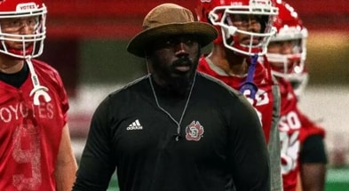 South Dakota inside linebackers Elijah Hodge