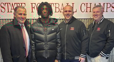 2027 McKeesport wide receiver recruit Javien Robinson