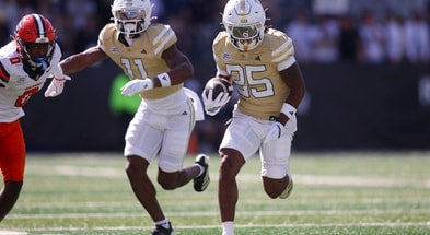 NCAA Football: Syracuse at Georgia Tech