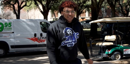 smu-coaching-stands-out-to-elite-ot-john-turntine