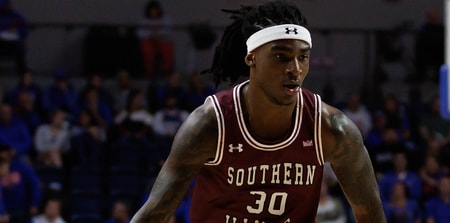 Southern Illinois guard Kennard Davis