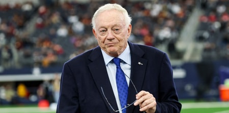 Jerry Jones (4)