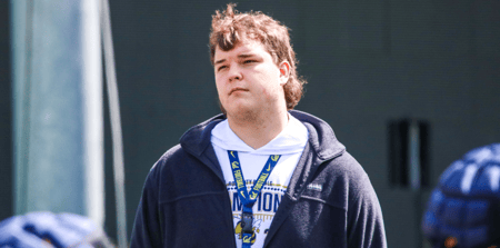 2026 offensive line recruit Artem Korchagin