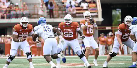 ut_vs_san_jose_state-7077_o_line