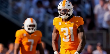 Brianna Paciorka/News Sentinel / USA TODAY NETWORK via Imagn Images | Tennessee defensive lineman Caleb Herring (31) flexes after making a play during a college football game between Tennessee and Mississippi State at Davis Wade Stadium in Starkville, Miss., on Sept. 27, 2025.