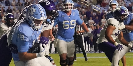 North Carolina tight end Jake Johnson