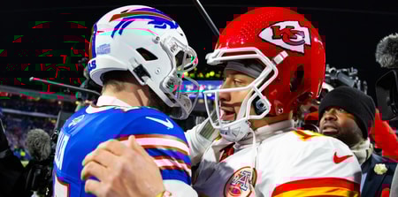 tony-romo-hilariously-confuses-josh-allen-for-patrick-mahomes-in-divisional-game