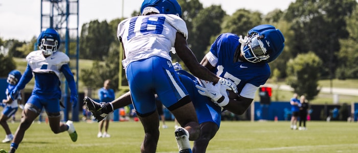 Copy of Copy of four-star-julian-phillips-discusses-recruitment-official-visits (13)