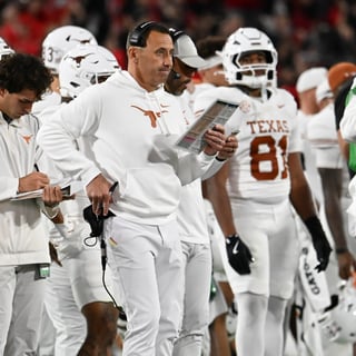ut_vs_georgia-2222_sark