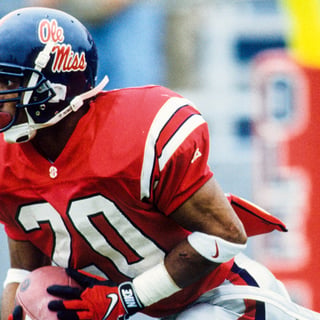 2018-06-19T110545Z_2099538379_MT1USATODAY10899931_RTRMADP_3_NCAA-FOOTBALL-USA-TODAY-SPORTS-ARCHIVE.JPG