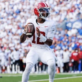 2026-09-12T214858Z_1410094455_MT1USATODAY29804054_RTRMADP_3_NCAA-FOOTBALL-ALABAMA-AT-KENTUCKY (1)