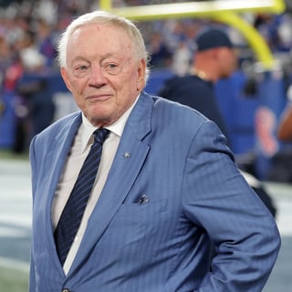 On3 - jerry-jones-cowboys-commanders - hookly