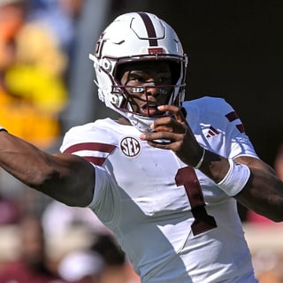 NCAA Football: Mississippi State at Minnesota