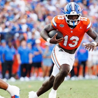 2026-09-18T011519Z_1269129666_MT1USATODAY29843758_RTRMADP_3_NCAA-FOOTBALL-CAMPBELL-AT-FLORIDA (1)