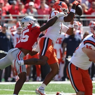 2026-09-26T170158Z_1916635832_MT1USATODAY29921095_RTRMADP_3_NCAA-FOOTBALL-ILLINOIS-AT-OHIO-STATE (1)