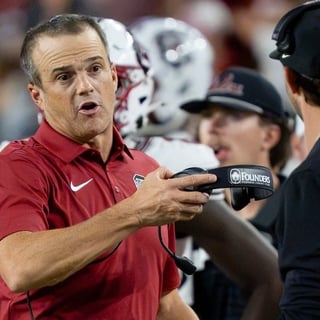 2026-09-27T031733Z_1283855191_MT1USATODAY29929455_RTRMADP_3_SEP-26-2026-TUSCALOOSA-AL-USA-SOUTH-CAROLINA-HEAD (1)
